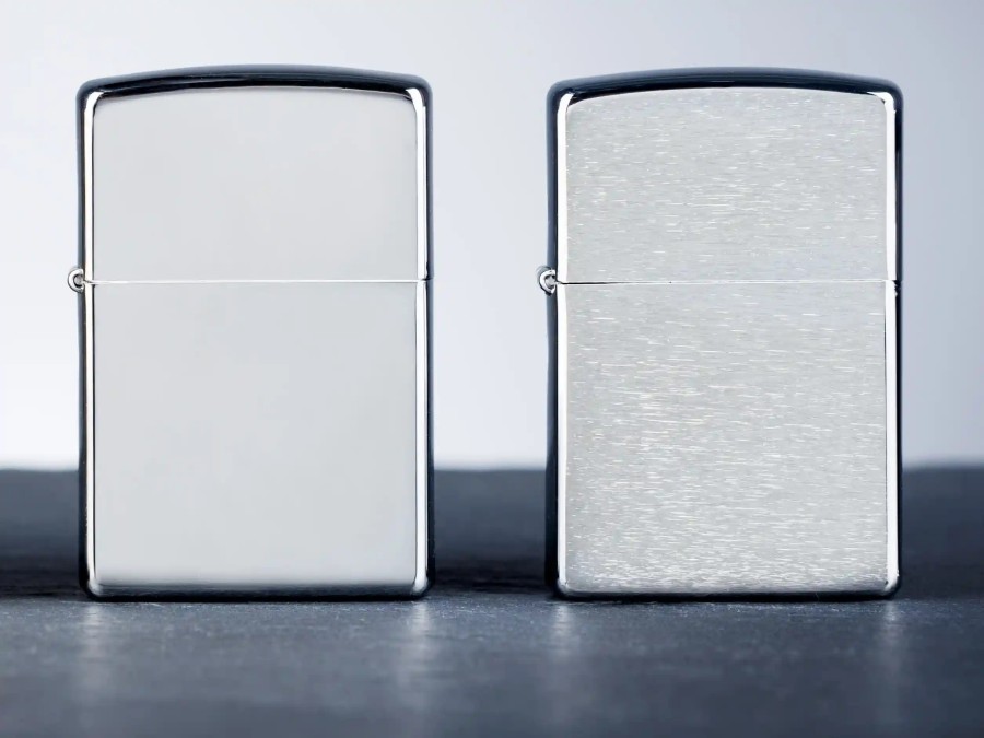 original Zippo chrome (Both sides)