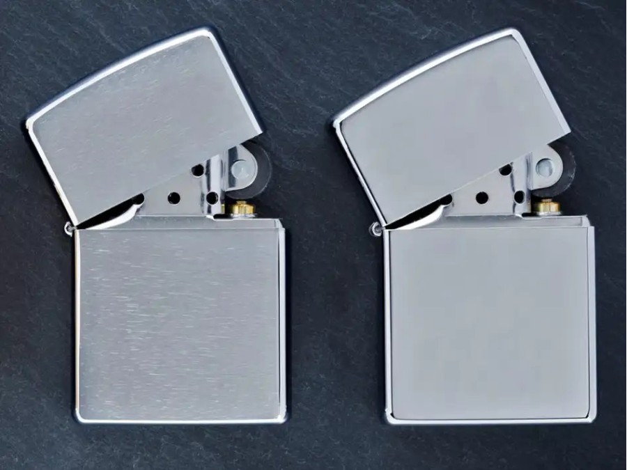 Zippo chromé original (Les deux côtés)