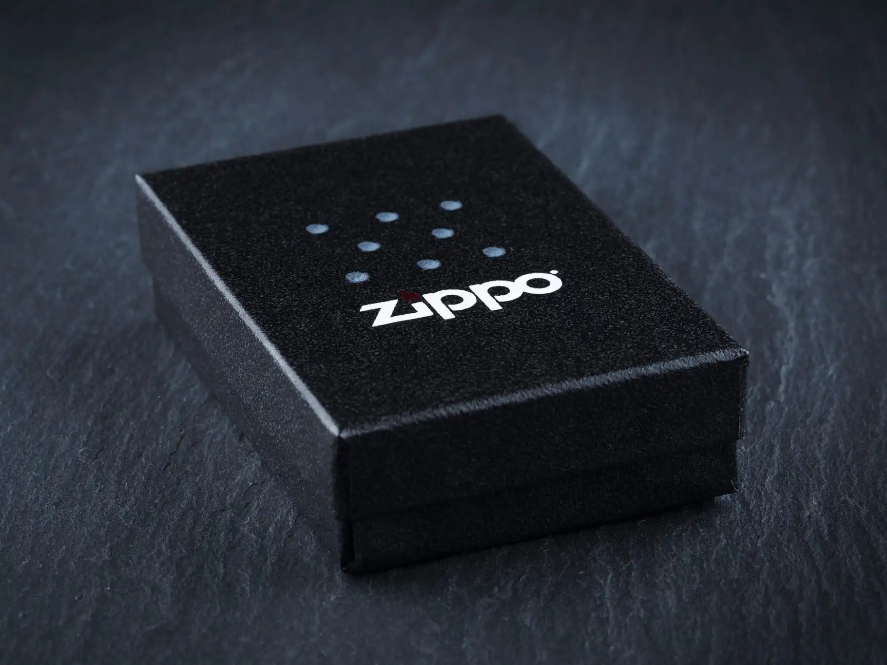 original Zippo chrome (Both sides)